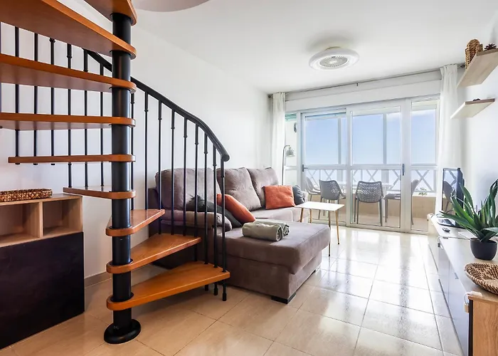 Casa Doble - Penthouse, Pool, Priv Parking, Fibre Net, Spacious Terrace Apartment *