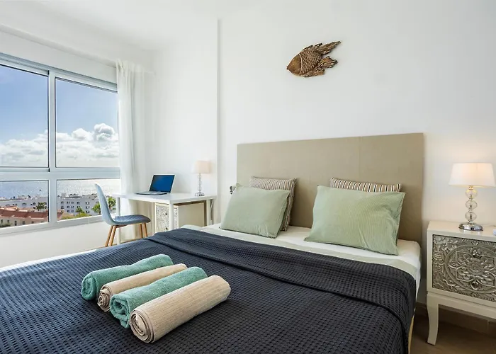 Casa Doble - Penthouse, Pool, Priv Parking, Fibre Net, Spacious Terrace Apartment San Miguel de Abona