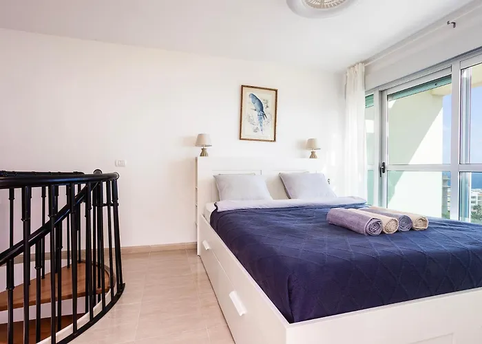 Апартаменты Casa Doble - Penthouse, Pool, Priv Parking, Fibre Net, Spacious Terrace