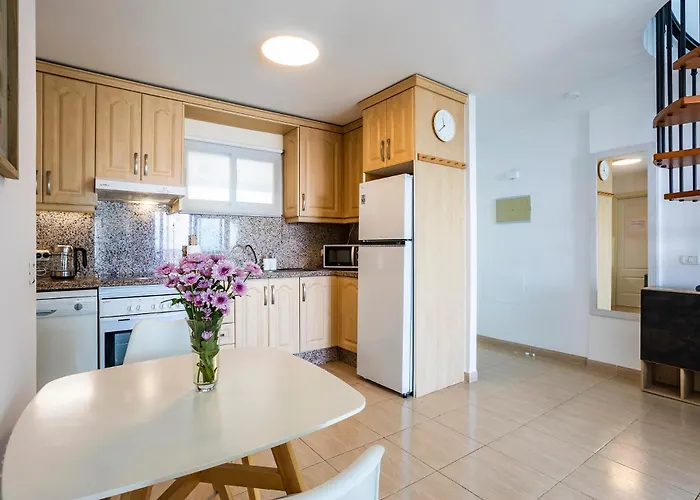 Casa Doble - Penthouse, Pool, Priv Parking, Fibre Net, Spacious Terrace *